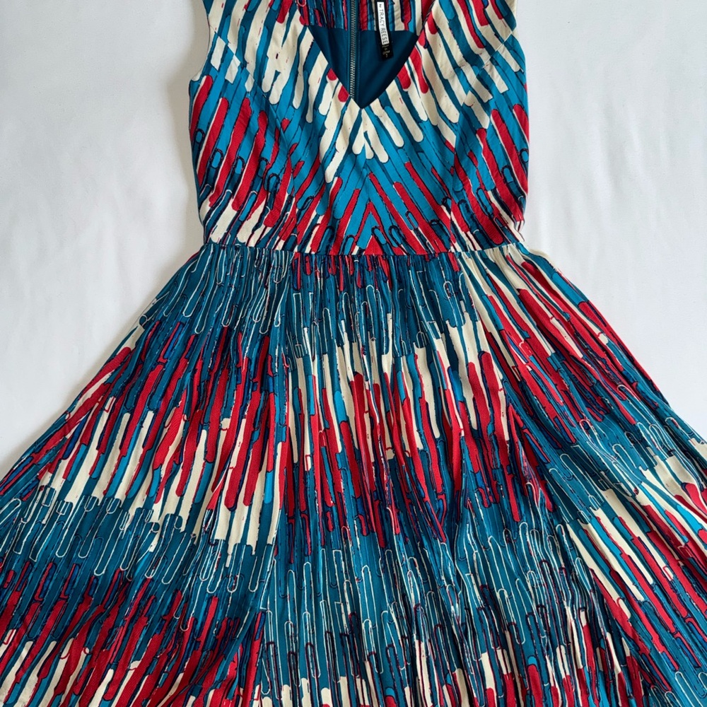 Vibrant Blue and Red Midi Dress EUC worn once - Picture 4 of 7